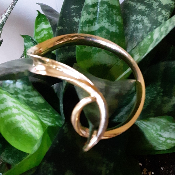 Gold Bracelet - Picture 3 of 4